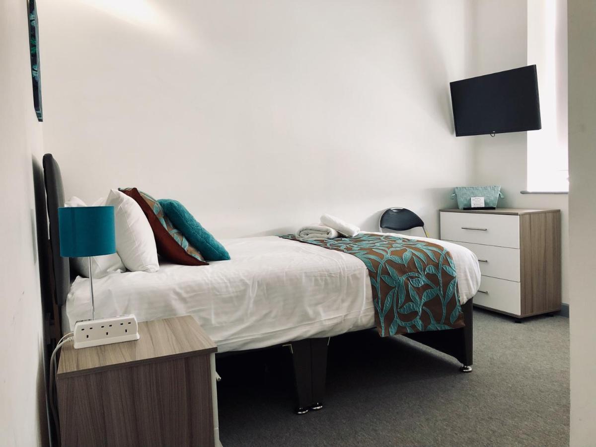 Opal Bank Hotel
